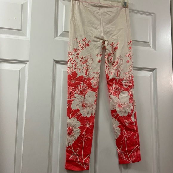 GapKids Cream & Orange-ish Leggings - Picture 2 of 4